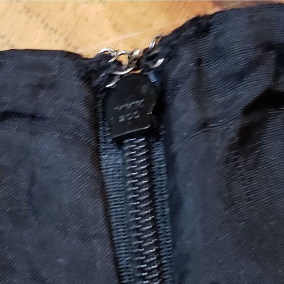 🔹️Ann Taylor Black & Cream Floral Print Silk Skirt Petite 8 - Picture 6 of 11